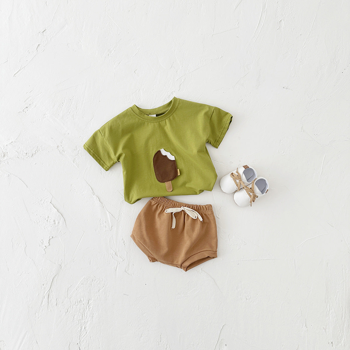 Girls' Casual Round Neck Short Sleeve and Shorts Suit