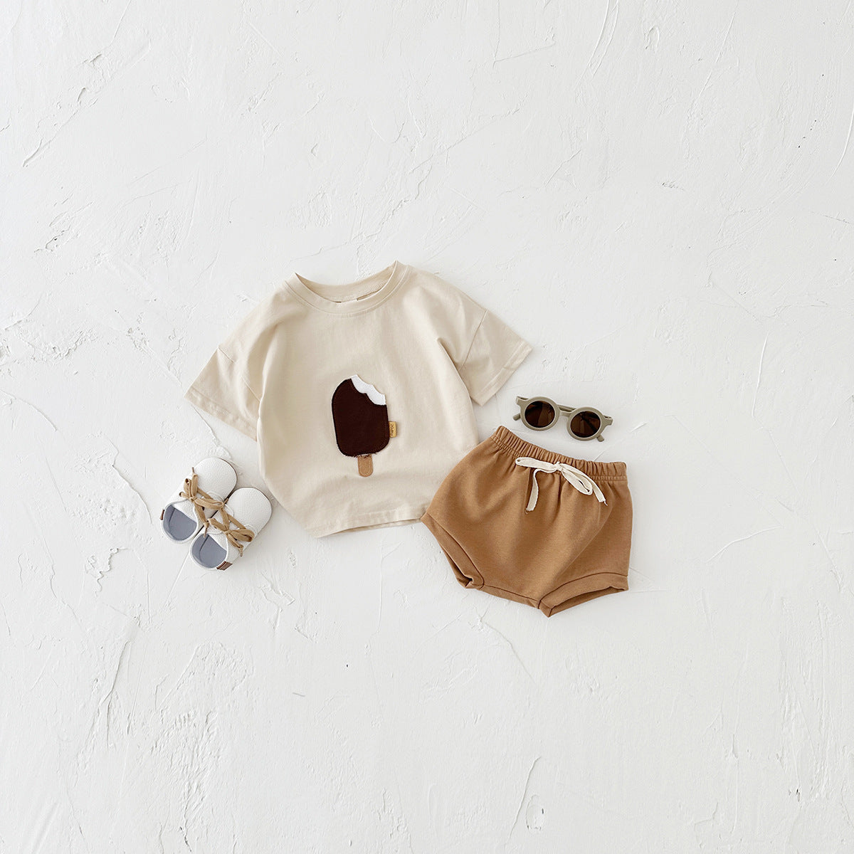 Girls' Casual Round Neck Short Sleeve and Shorts Suit