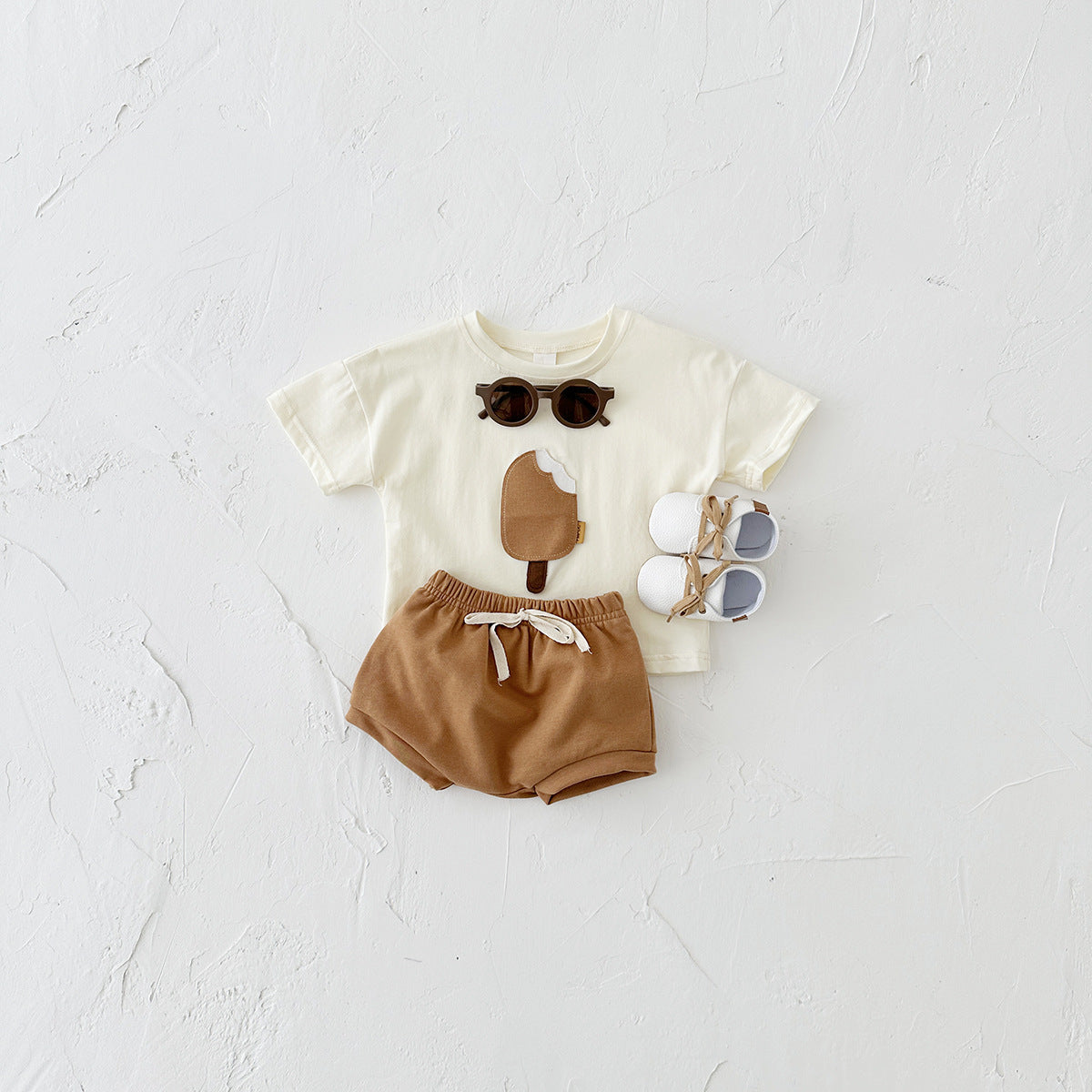 Girls' Casual Round Neck Short Sleeve and Shorts Suit