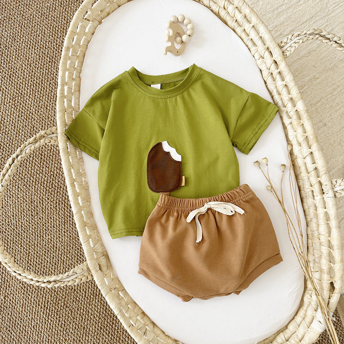 Girls' Casual Round Neck Short Sleeve and Shorts Suit